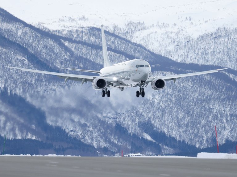 P-8 Poseidon klar for landing.